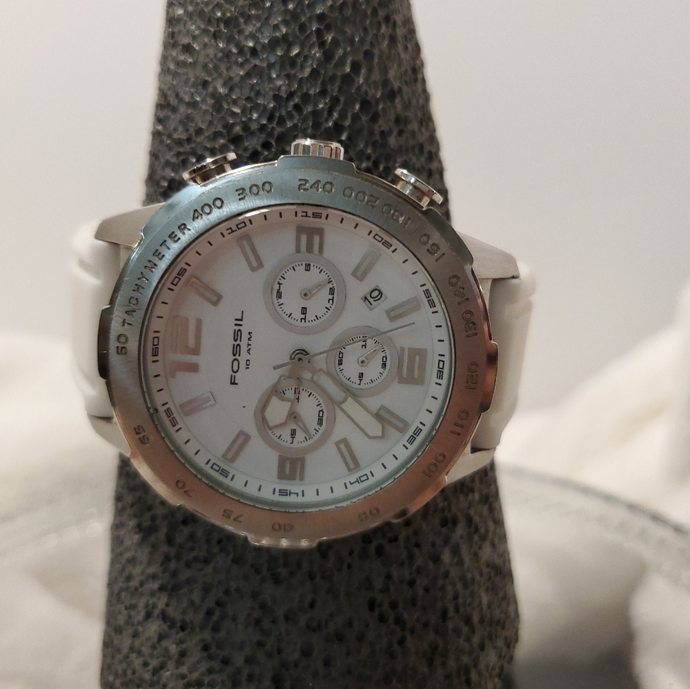 Men's New Without Tags White Silicone Fossil Watch